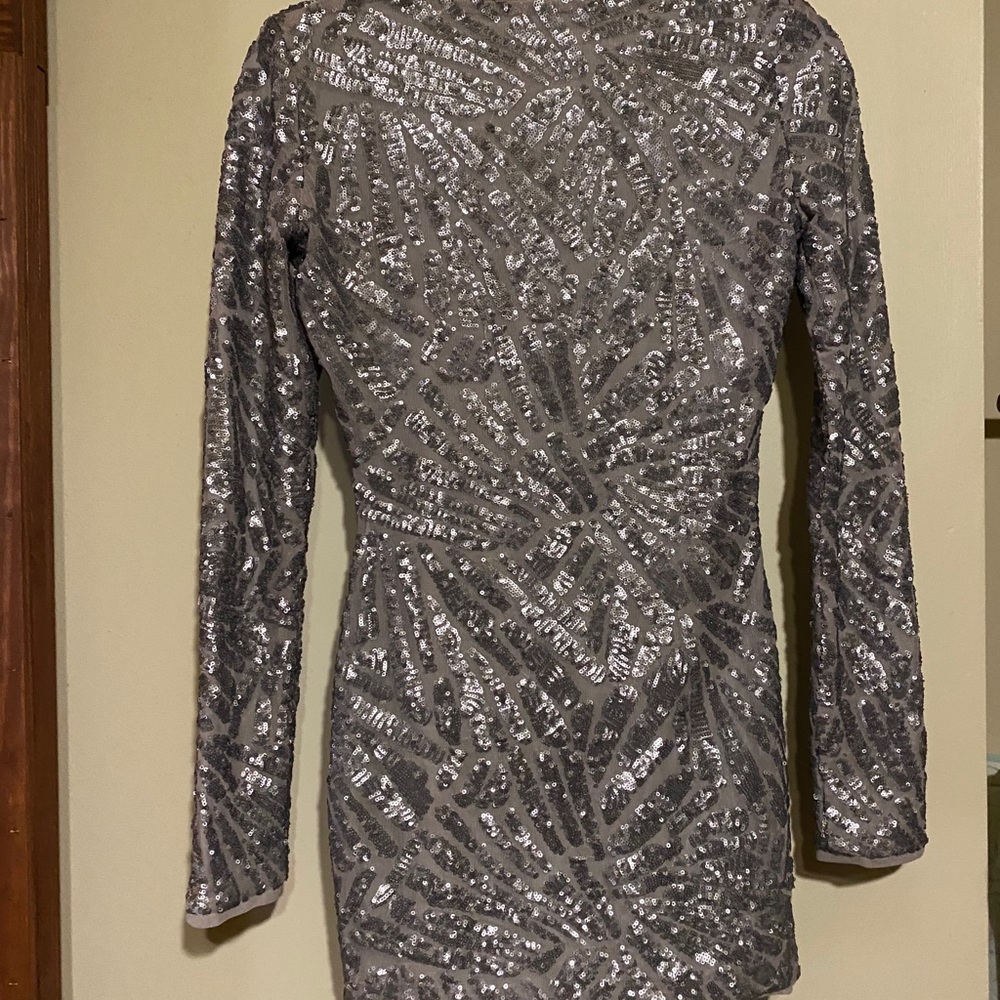 Bcbg maxazria long sleeve sequin dress - Picture 2 of 3